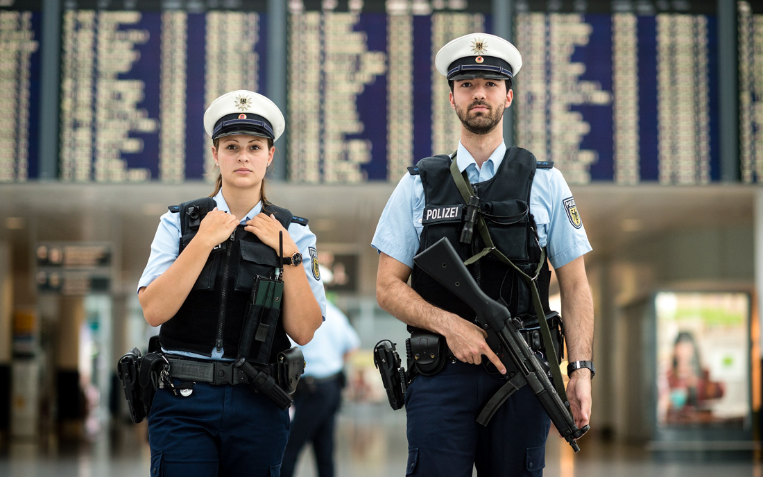 München, 04.07.2016: Bundespolizei am Münchner Flughafen. ©dpa